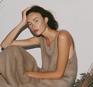 The silent language of color and motion