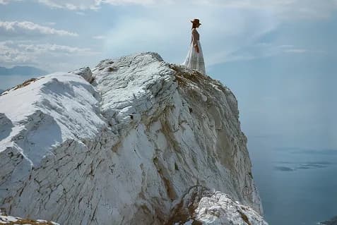 There is a kind of peace only found in the fading of nature